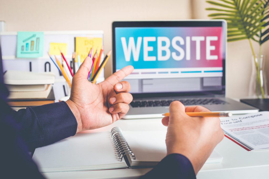 Website có thật sự cần thiết? Sự khác nhau giữa website, blog và mạng xã hội