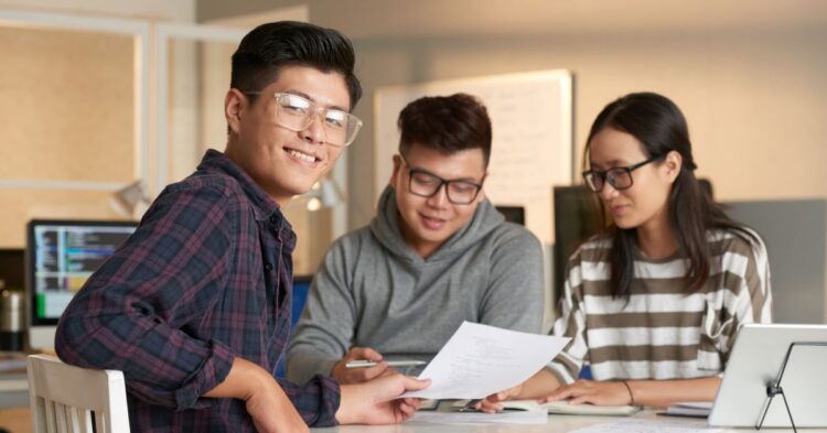 Enhancing Your Recruitment Website: The Key to Hiring Top Talent in Vietnam